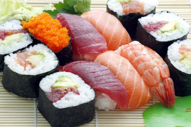 sushi-354628_1920.jpg