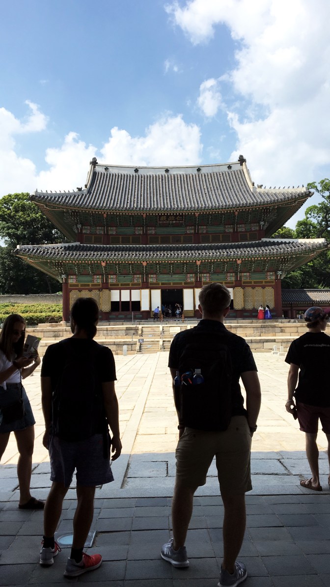 37973494_2072386679499807_111103223330242560_n